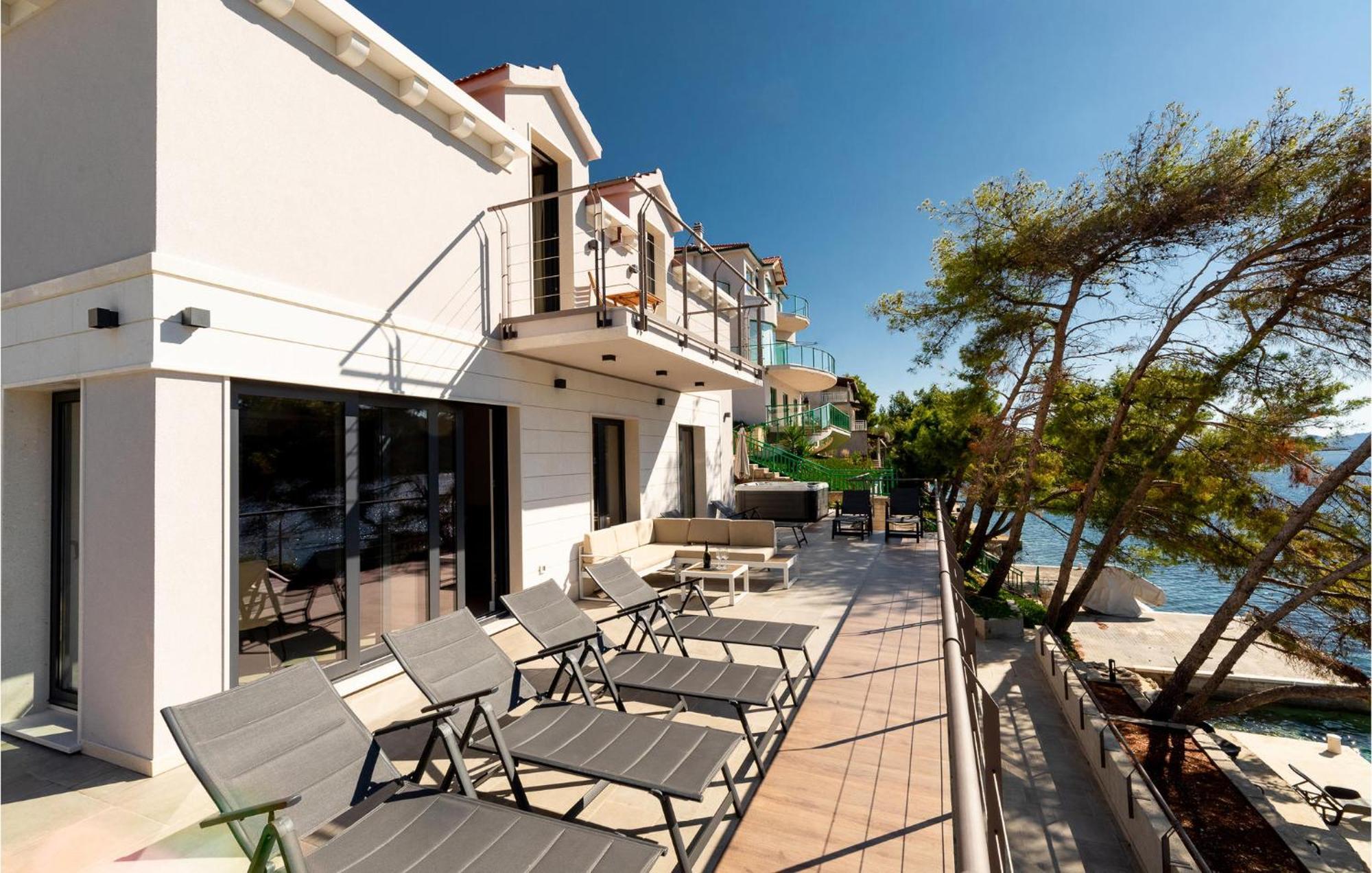 Amazing Home In Blato With Wifi Exteriör bild