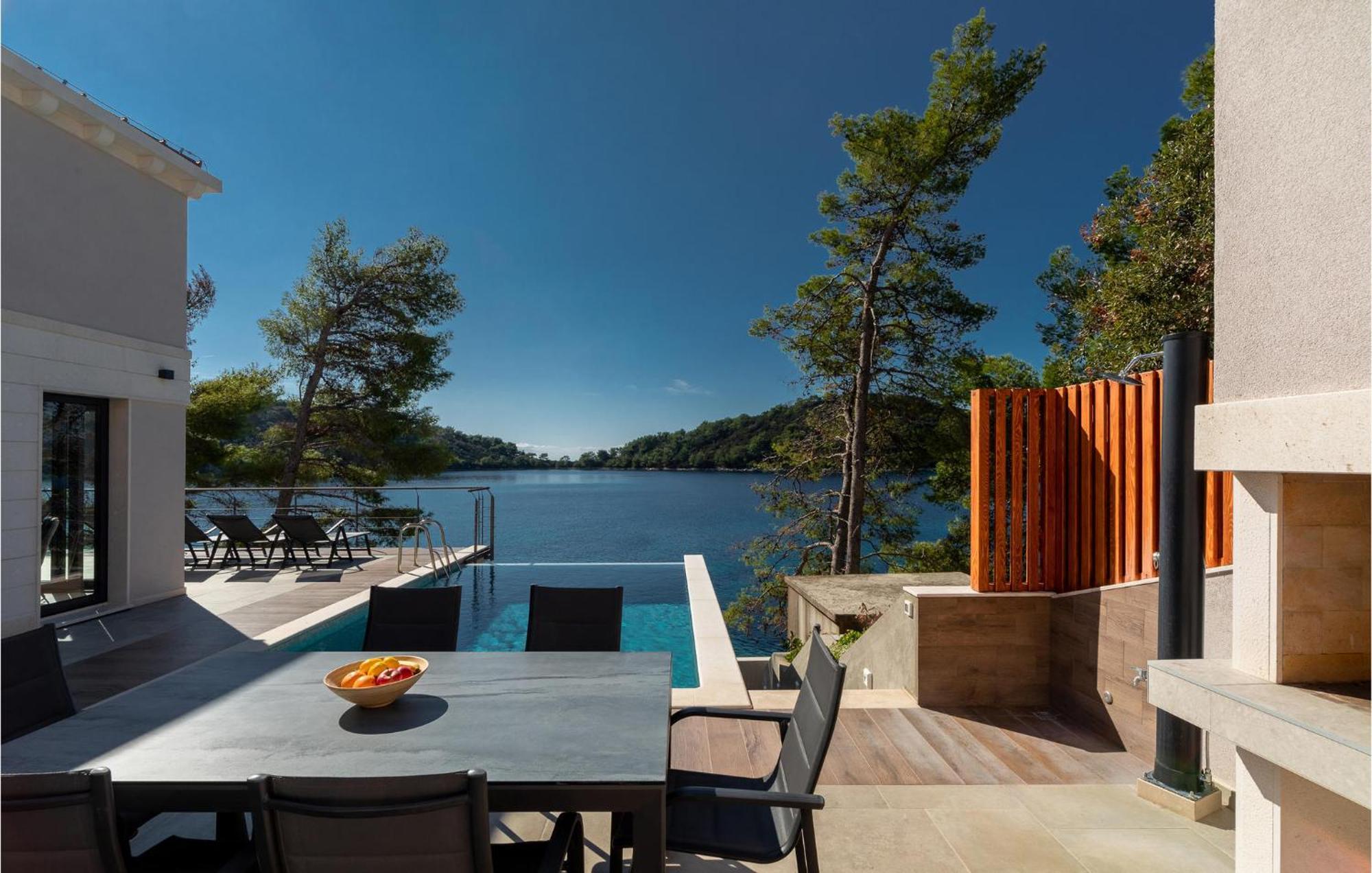 Amazing Home In Blato With Wifi Exteriör bild