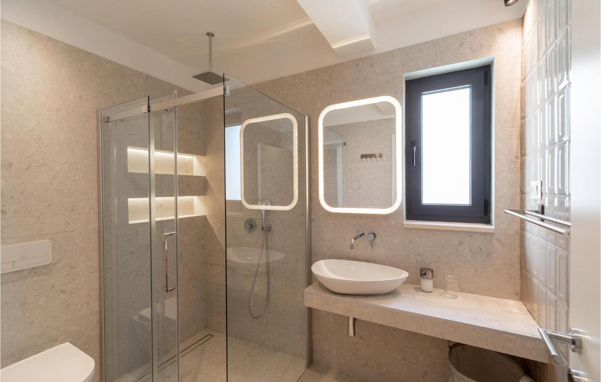 Amazing Home In Blato With Wifi Exteriör bild