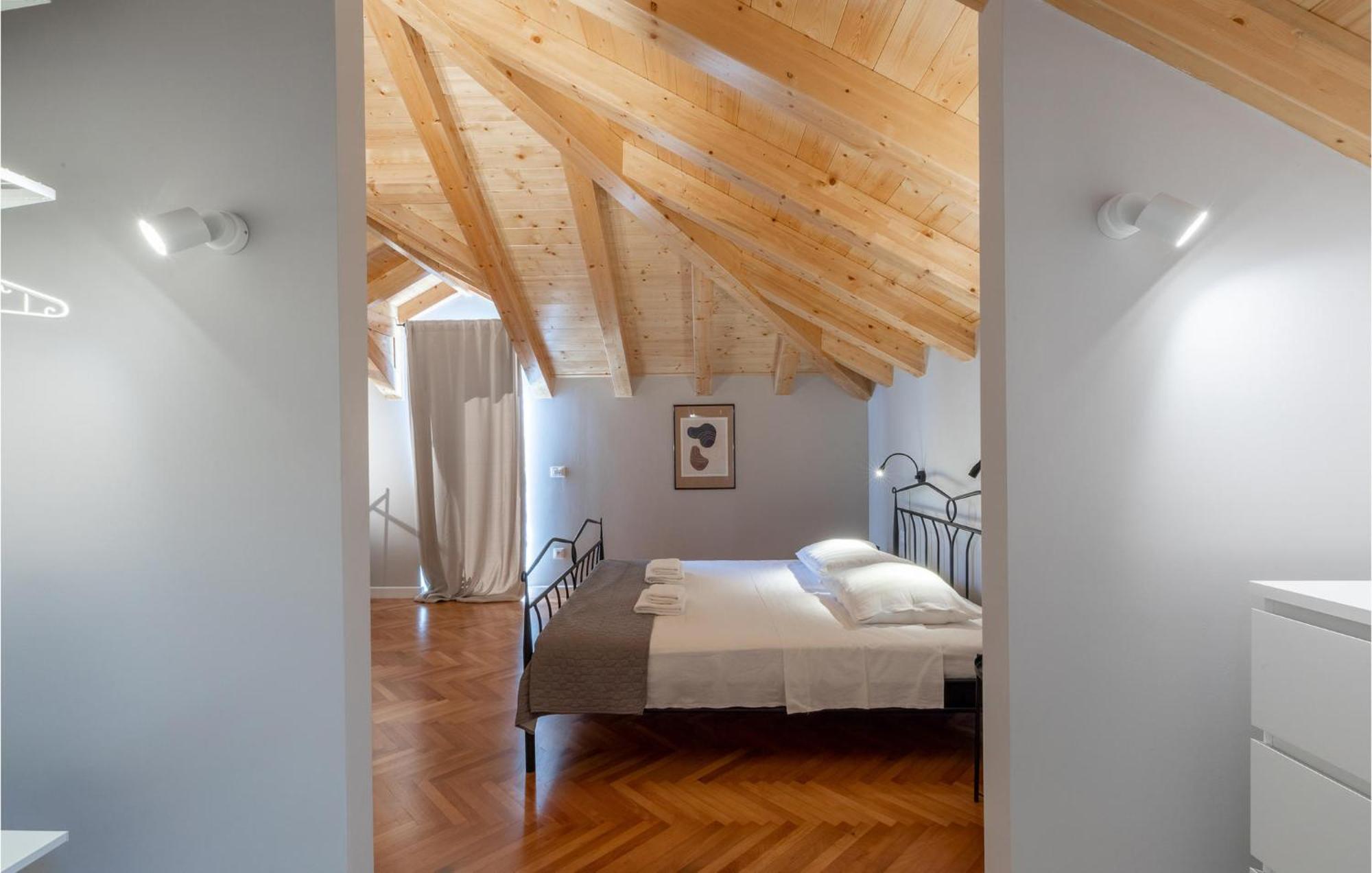 Amazing Home In Blato With Wifi Exteriör bild